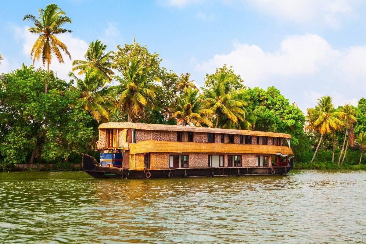 Houseboat Booking arranged by Travel Vibe Go, a tours and travel agency in Trivandrum