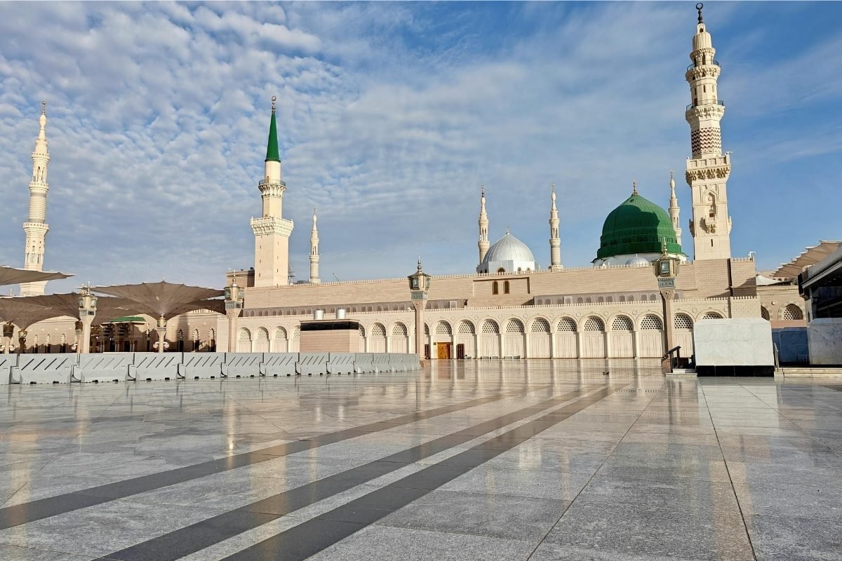 Umrah Packages arranged by Travel Vibe Go, a tours and travel agency in Trivandrum